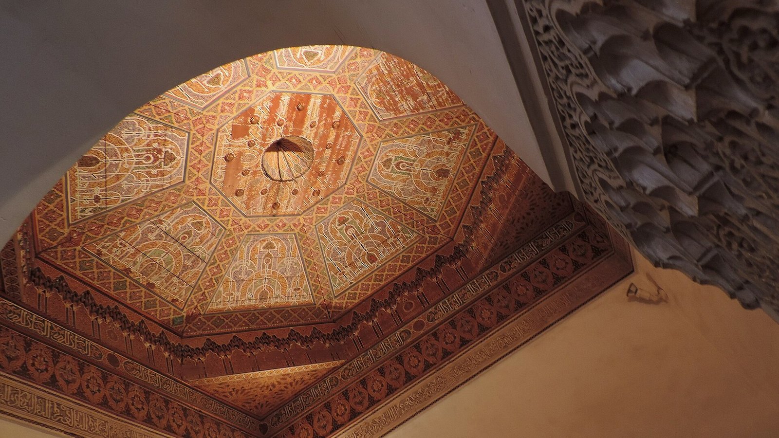 MOROCCAN MIRRORS — Alqasr